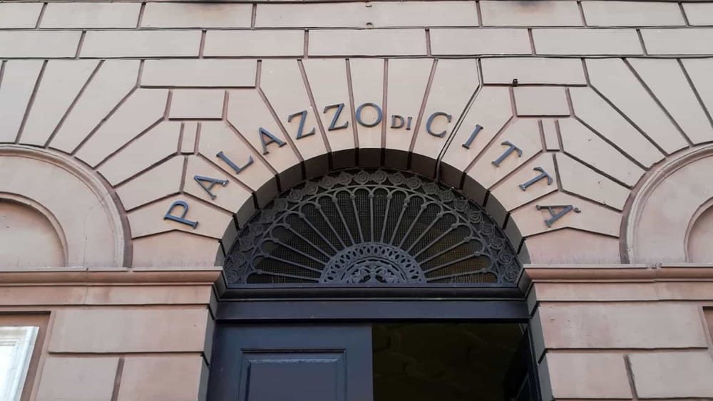 no all aumento dell irpef regionale, il centrodestra presenta odg in consiglio comunale a bari immagine