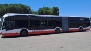 In Aula ok ai fondi per strade e verde Brt, Grasso e opposizione ai ferri corti autobus brt