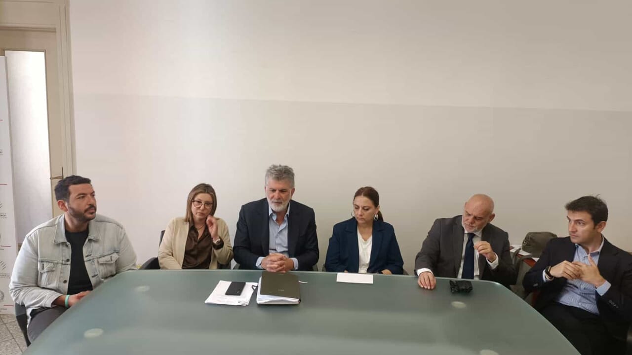 la conferenza stampa della commissione comunale antimafia (1)